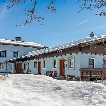 Spacious With Close To Skiing Points Apartment *