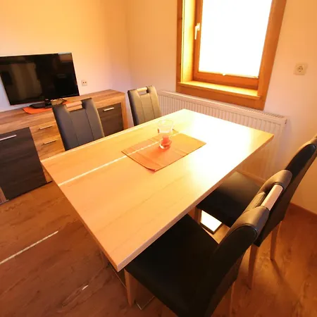 Flat In Near Hohe Tauern Slopes Apartamento