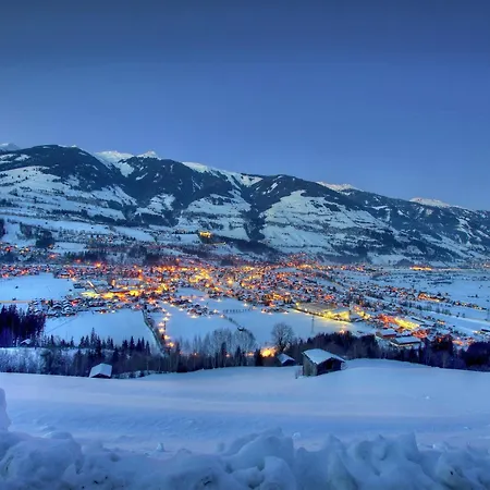 Flat In Near Hohe Tauern Slopes ミッタージル